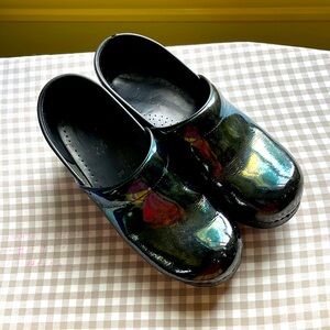 Dansko Oil Slick iridescent Clogs 39